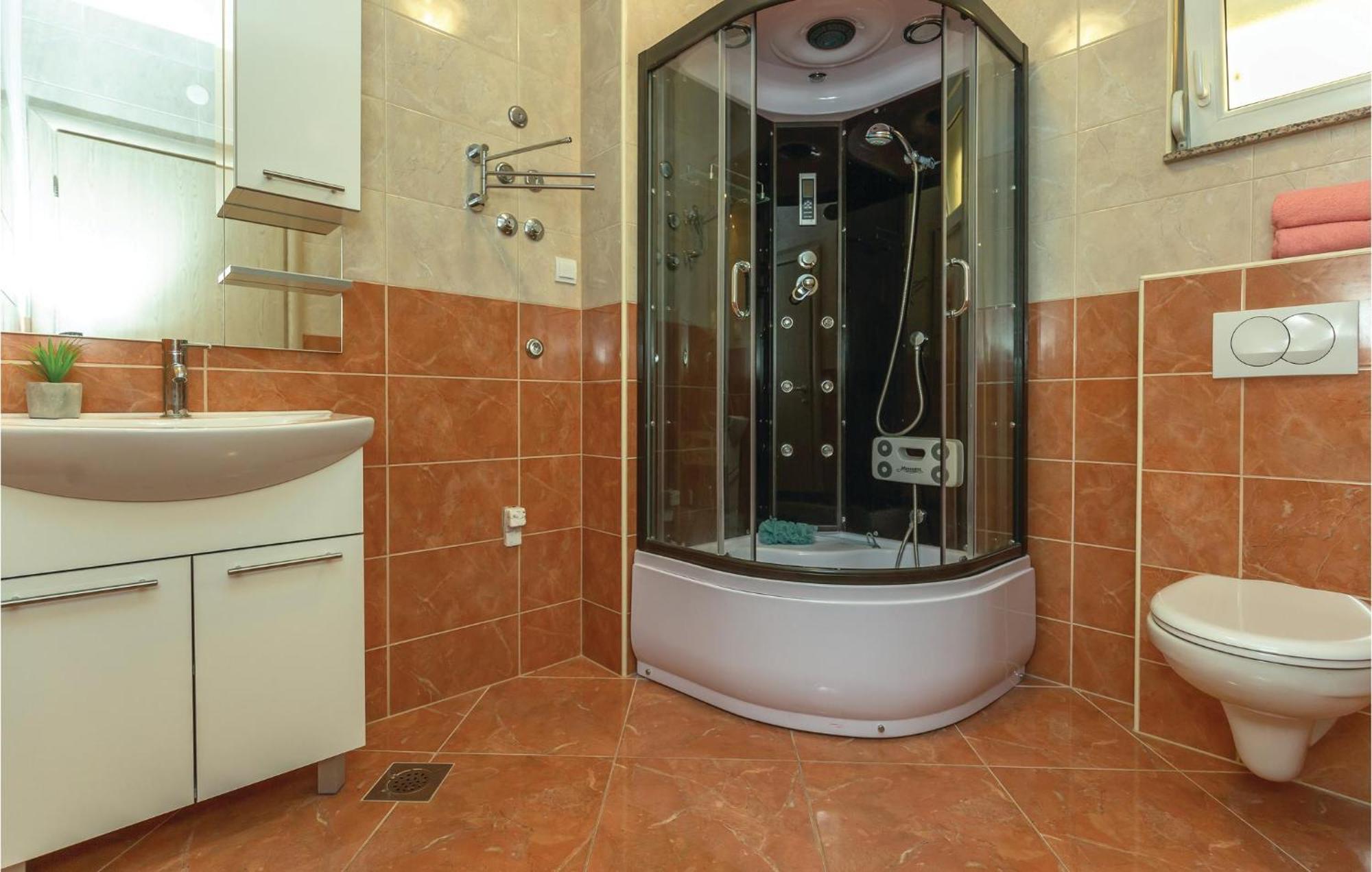 Nice Apartment In Krvavica With House Sea View Экстерьер фото
